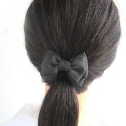 シンプルなトリプルリボンヘアゴム フォーマル (黒/紺) お受験 卒業式 入学式 グログランリボン 3枚目の画像