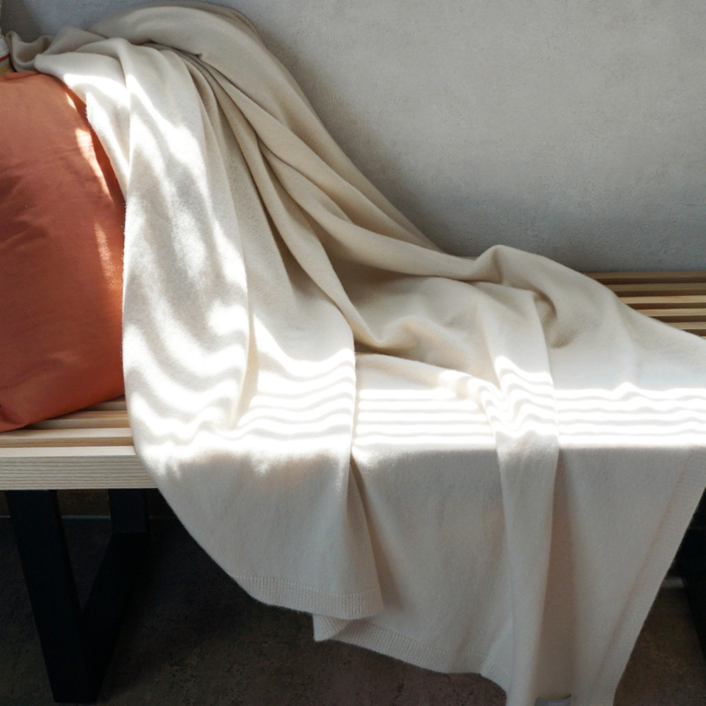 受注生産 100%ベビーカシミヤ スロー・ブランケット