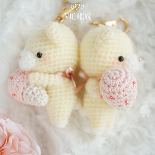 ストロベリー×くまちゃん あみぐるみキーホルダー あみぐるみ mocaron