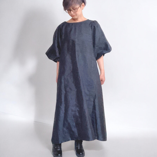 大島紬リメイク ワンピース - さらっと着こなせる大人可愛い