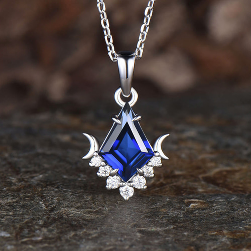 ユニークな9月の誕生石ブルーサファイアネックレス モアッサナイト