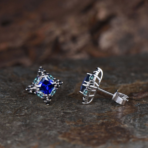 9月の誕生石ブルーサファイアピアス 6月の誕生石アレキサンドライト