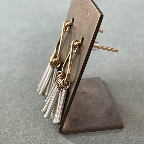 カレンシルバーのフリンジワイヤーピアス【14kgf】 ピアス（スタッド