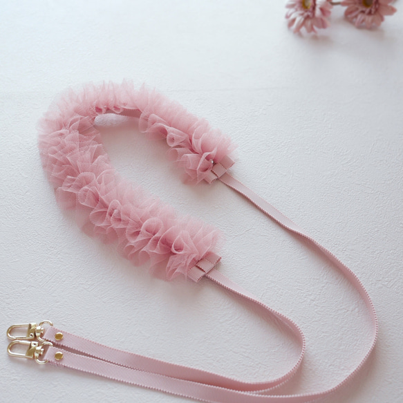 再販【即納】チュールとリボンのショルダーストラップ フリル 控えめタイプ リボン パール ピンク スマホショルダー 1枚目の画像
