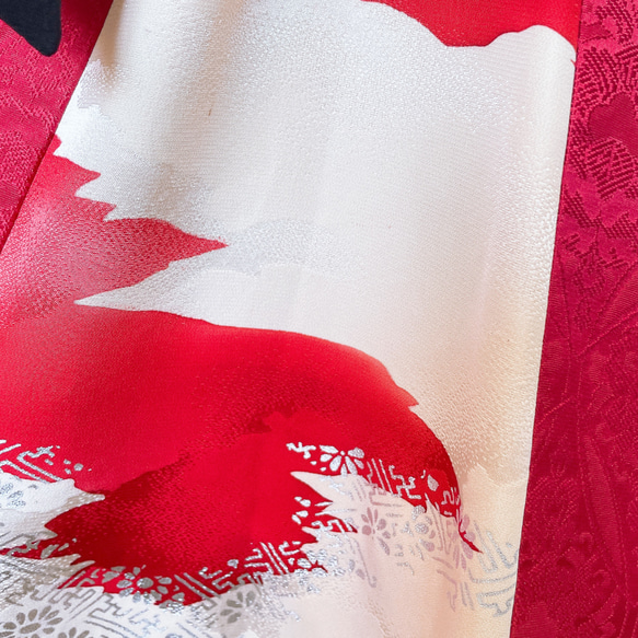 反物仕立て 三彩染め 優美な袖感 赤 差し色ワンピース フォーマル 上質 着物リメイク 正絹 M～２Ｌ T6801） M～２Ｌ