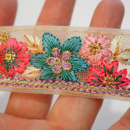SALE】インド刺繍リボン(3カラー) 32mm 2m リボン・テープ AMBER 通販 