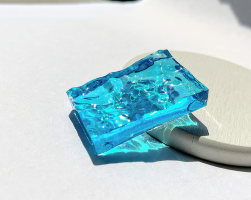 大幅値下げ！コバルトブルー系★ガラス製の置物　スタイリッシュなインテリアに！ 大幅値下げ！コバルトブルー系☆ガラス製の置物 スタイリッシュな