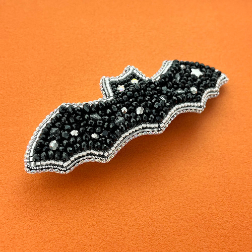 ビーズ刺繍_【ハロウィン】コウモリのバレッタ ブローチ Zatto 通販