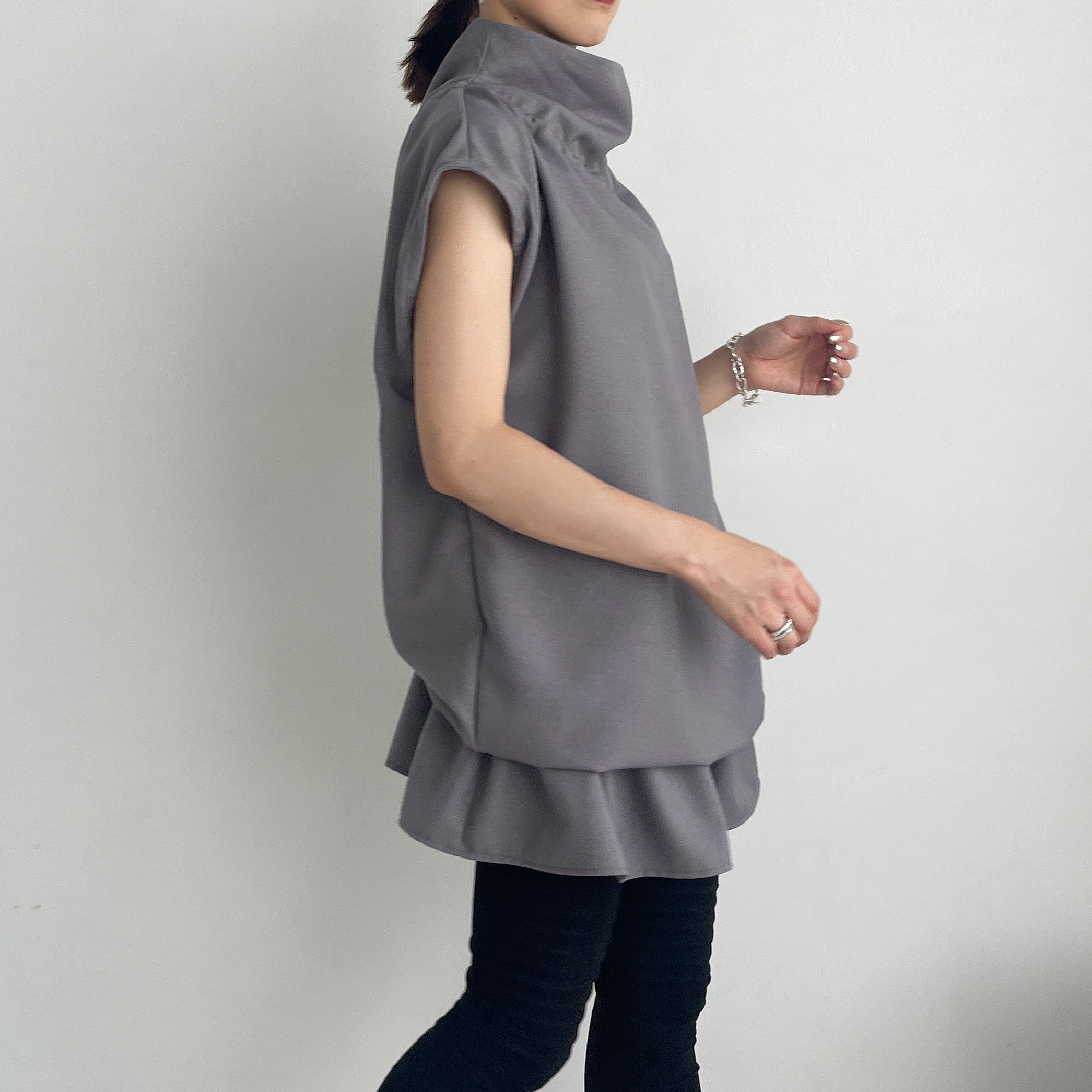 ハイネックフレアヘムトップス (gray)