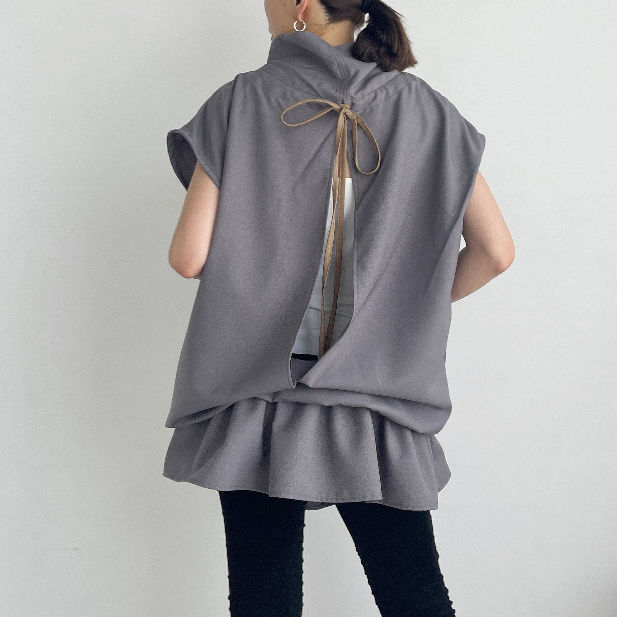 ハイネックフレアヘムトップス (gray)