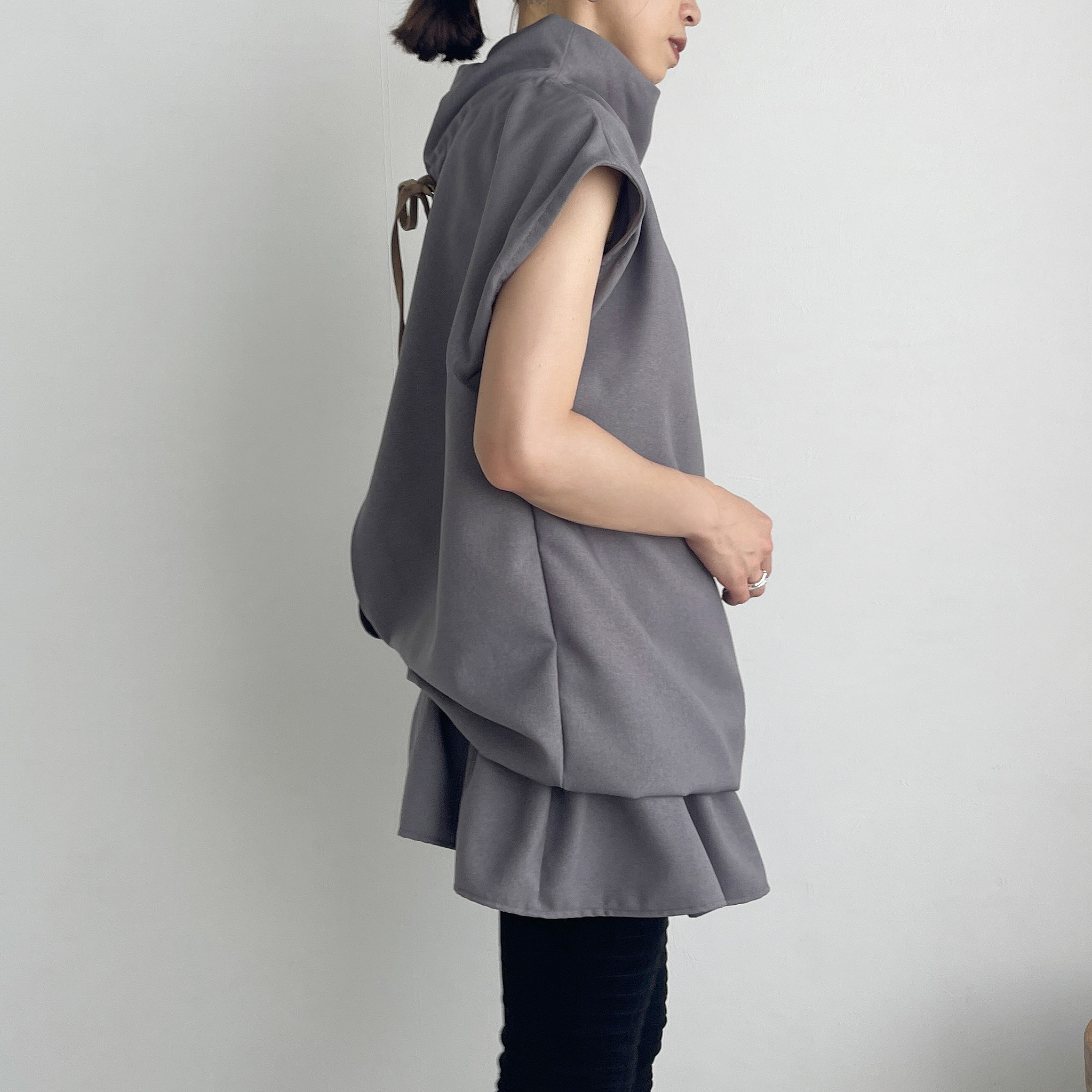 ハイネックフレアヘムトップス (gray)