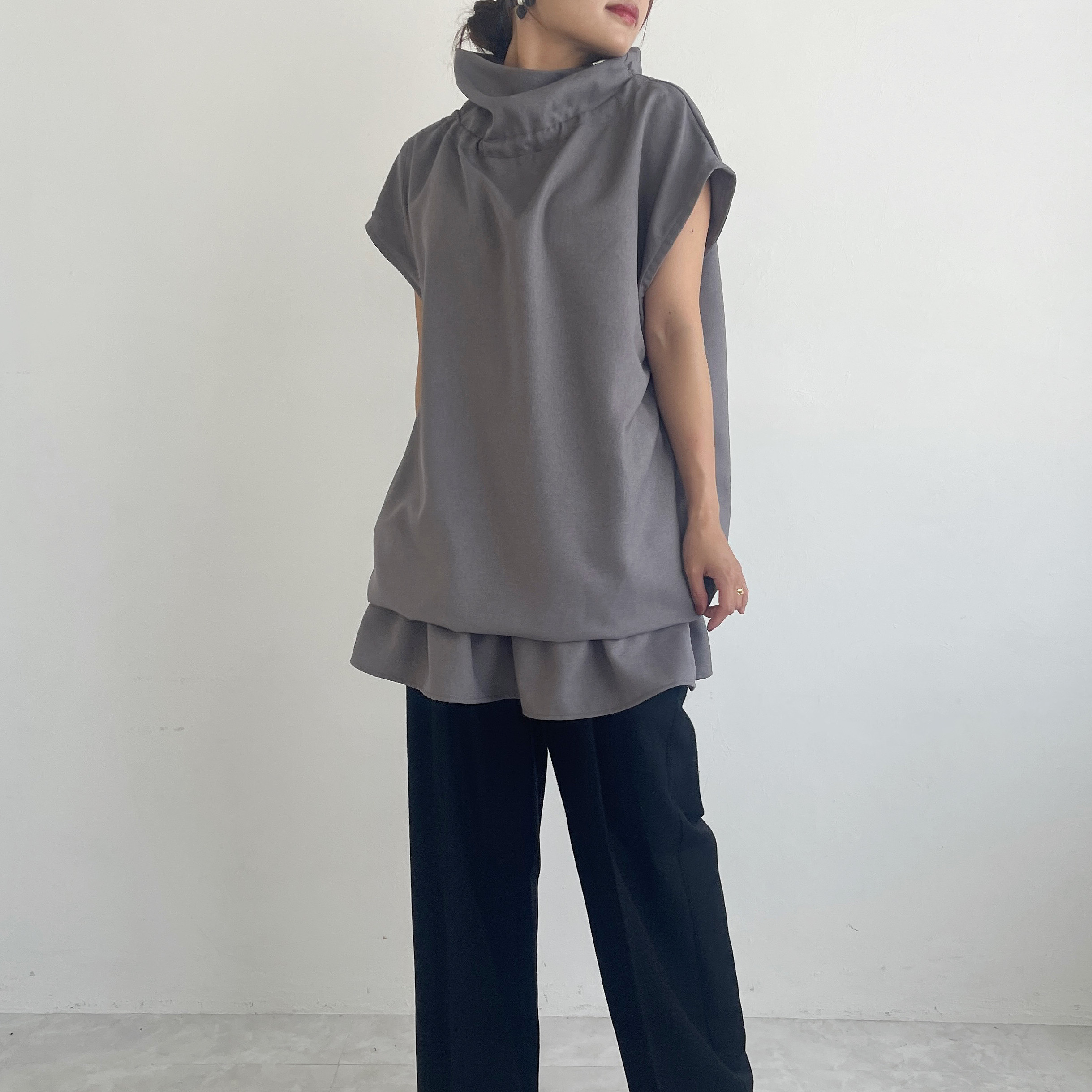 ハイネックフレアヘムトップス (gray)