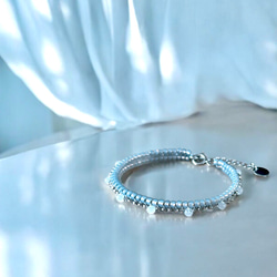 雨粒のようなガラス玉が美しいジュエリーステッチ ブレスレット