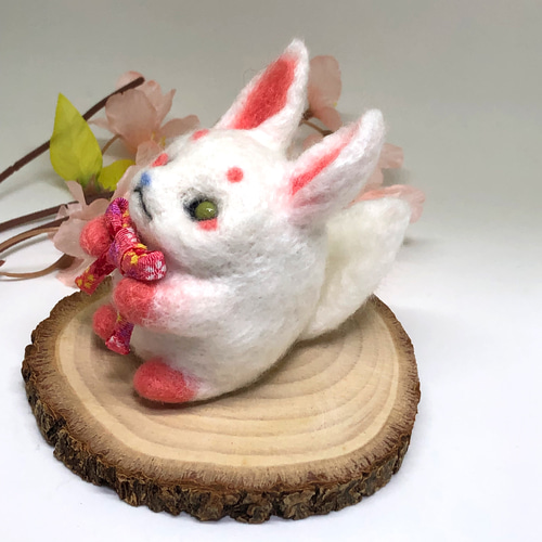 ◇大福キツネ 白キツネ さくら 桜 幻獣 【羊毛フェルト人形】 羊毛