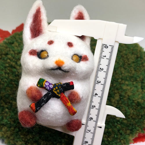 大福キツネ 白キツネ もみじ 紅葉 幻獣 【羊毛フェルト人形】 羊毛