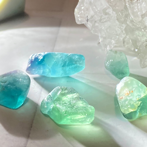 ミニ原石5個セット✨ フローライト 蛍石 細石 ラフストーン