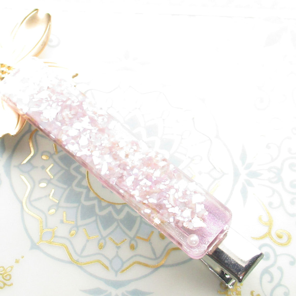 夏の終わりの砂浜は、焼けた素肌とクォーツが、何だかヒリヒリと痛かった♪<創作ヘアクリップ>HC077 1枚目の画像