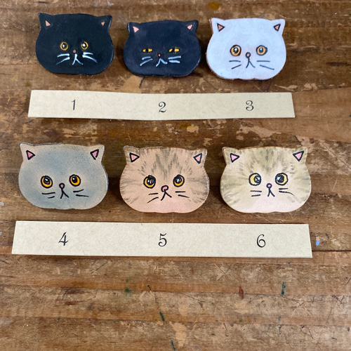 猫のブローチ 小 エキゾチックショートヘア ブローチ 可愛い猫の部屋