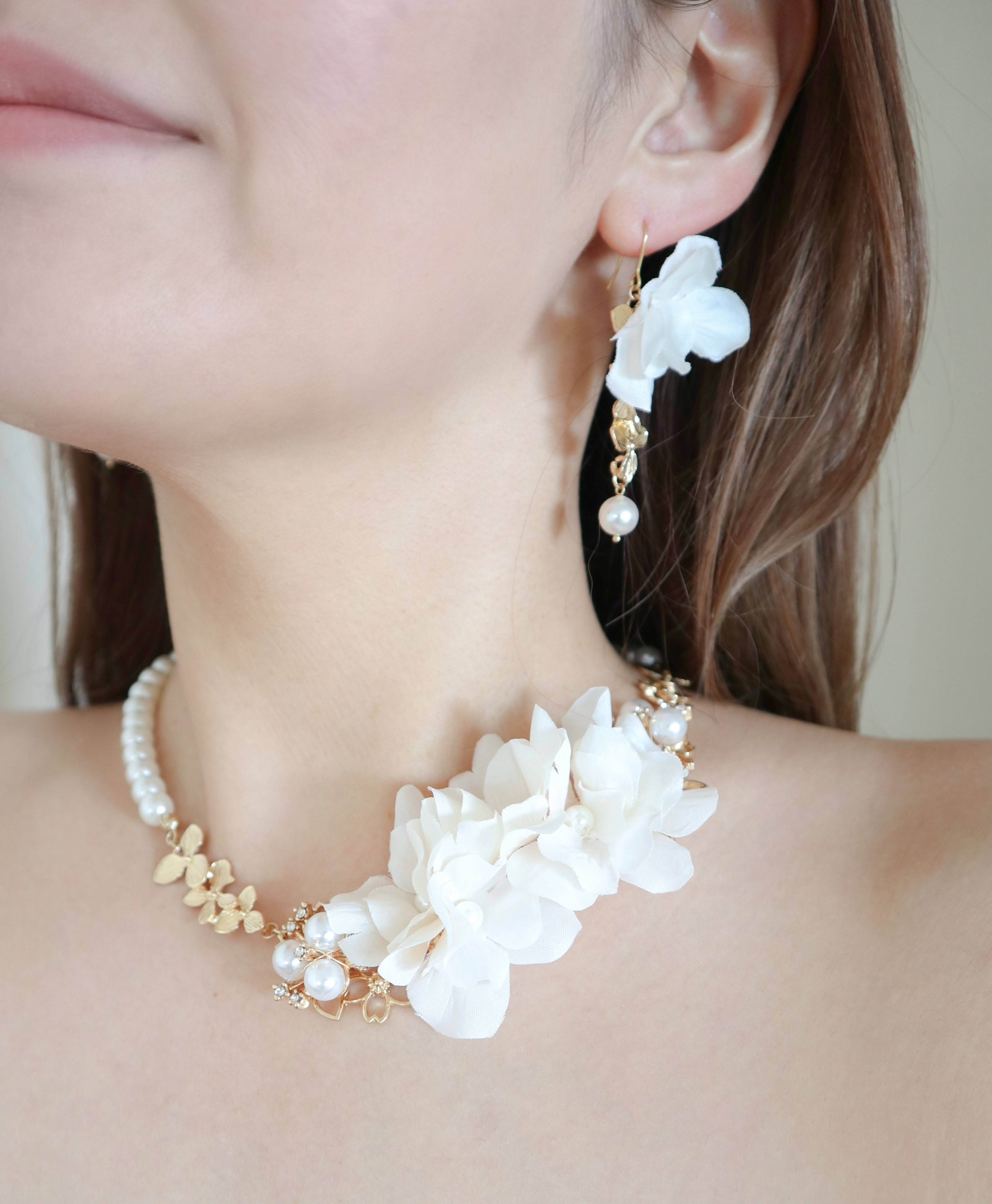 ブライダルフラワーネックレス