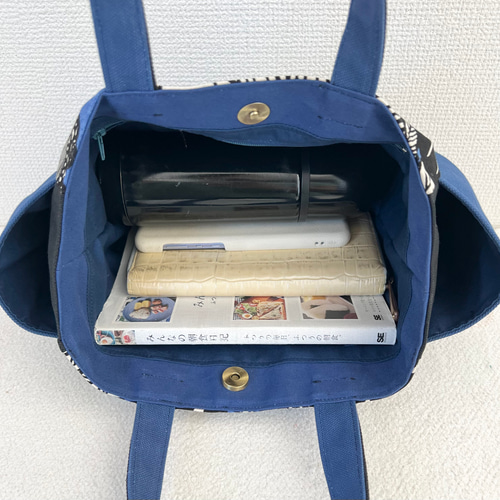 Sサイズ】青＆黒 花柄 8号倉敷帆布使用 手提げバッグ 小さめ