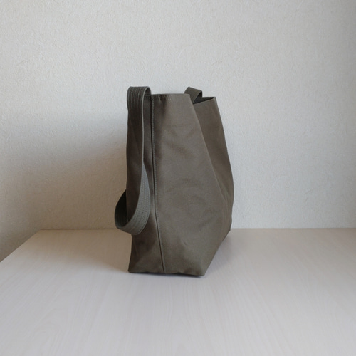 10%OFF】ワンハンドルバッグ90 9.5号カーキ 455014 ショルダーバッグ