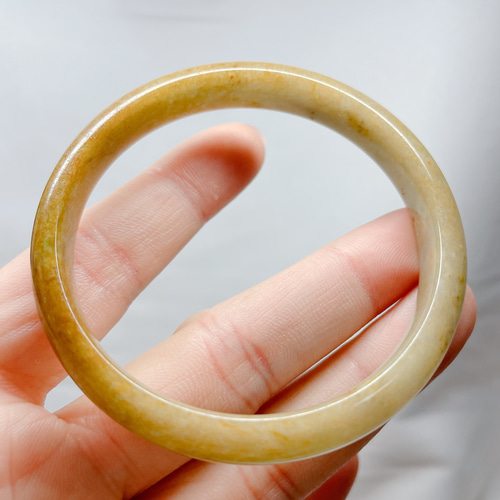 黄翡翠バングル