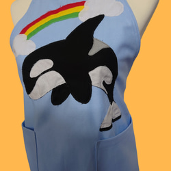 【選べる9色】シャチとうみがめのアップリケエプロン｜大きめポケット付き｜丈夫な綿素材｜ギフトにもおすすめ 6枚目の画像