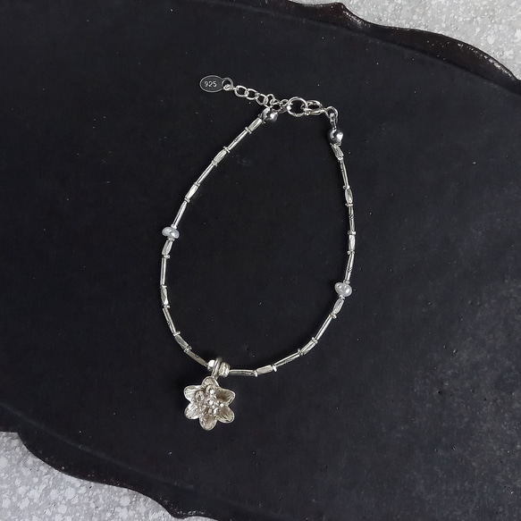 カレンシルバーのお花ブレスレット ブレスレット chikuchikutongtong