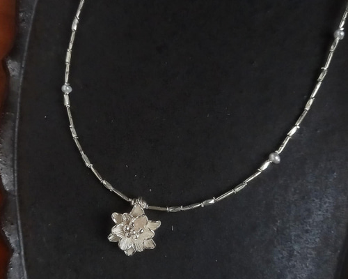 カレンシルバーのお花ネックレス M ブレスレット chikuchikutongtong