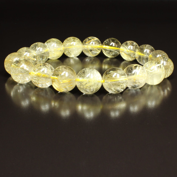 さり気なくカッコいいと思います。☆プラチナルチルクォーツ☆11ミリ