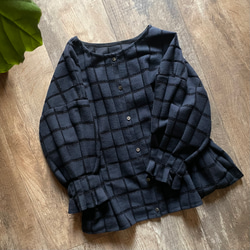 【前後で着れる2wayブラウス】ブロックチェックの起毛レース/コードラッセルレース 1枚目の画像