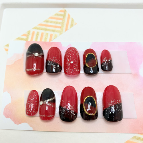 ネイルチップ ダルメシアン 黒 赤 ちゅるん カラー変更 オーダーネイル ネイルチップ/赤/黒/ダルメシアン/アニマル/ヒョウ柄/牛柄/白/黒