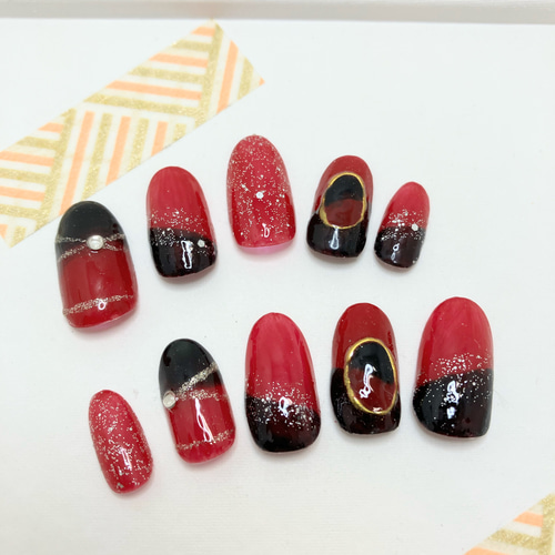 ネイルチップ ダルメシアン 黒 赤 ちゅるん カラー変更 オーダーネイル ネイルチップ ダルメシアン 黒 赤 ちゅるん カラー変更 オーダー