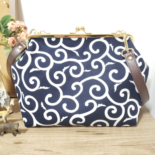 龍柄 がま口バッグ ハンドメイド 大きめ 和柄 ショルダーバッグ 龍柄