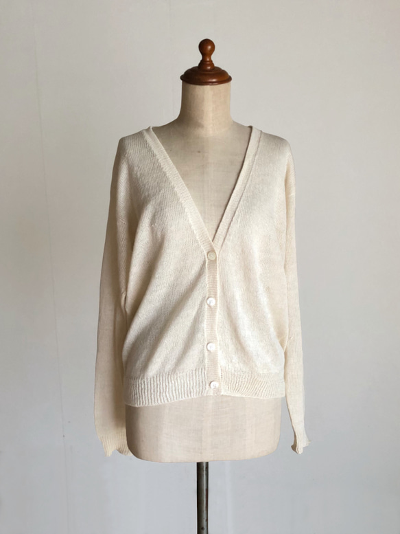 麻綿のカーディガン　オフホワイト　程よい透け感　春夏秋用 1枚目の画像