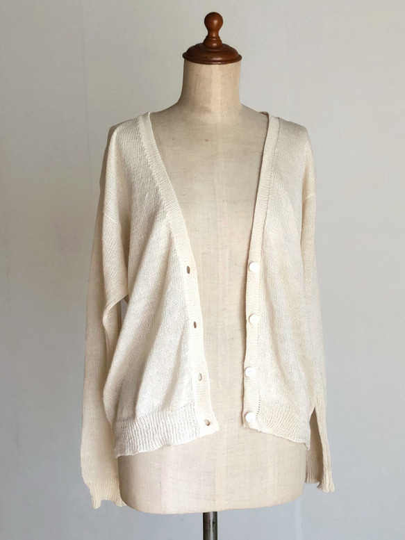 麻綿のカーディガン　オフホワイト　程よい透け感　春夏秋用 2枚目の画像