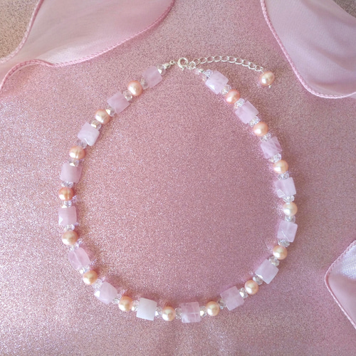 淡水パールとローズクォーツのネックレス ネックレス・ペンダント  