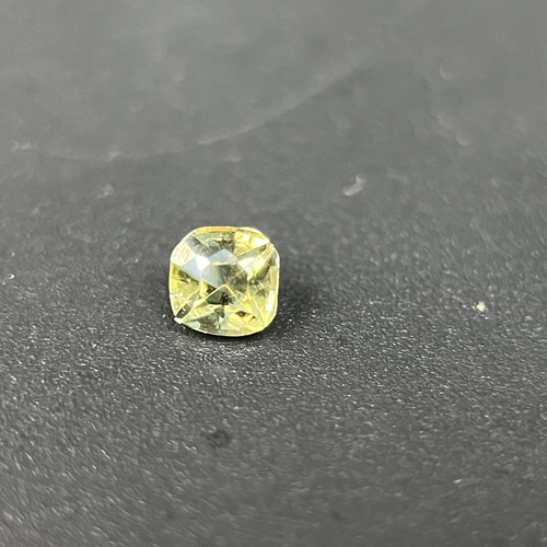 アレキサンドライトルース 天然石,宝石,ジュエリー用0.18ct アレキサンドライトルース 天然石,宝石,ジュエリー用0.18ct