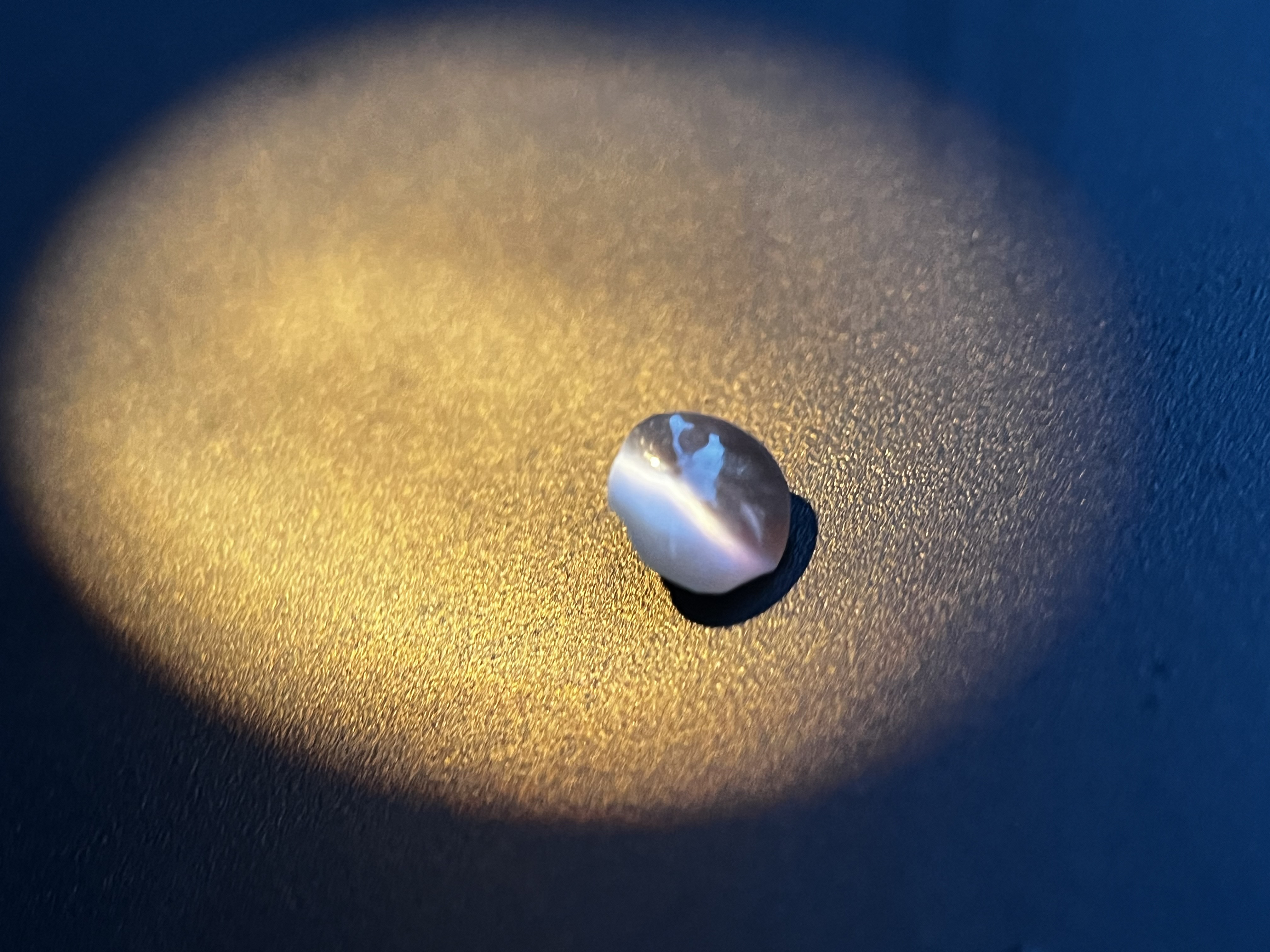 アレキサンドライトキャツアイ 非加熱天然 0.54ctNatural Alexandrite cat’s eye