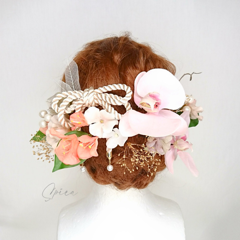 【一点限定】薄ピンクの胡蝶蘭とツイストコードの髪飾り ヘッドドレス チュール 成人式 卒業式 袴 紫陽花 淡色 和装