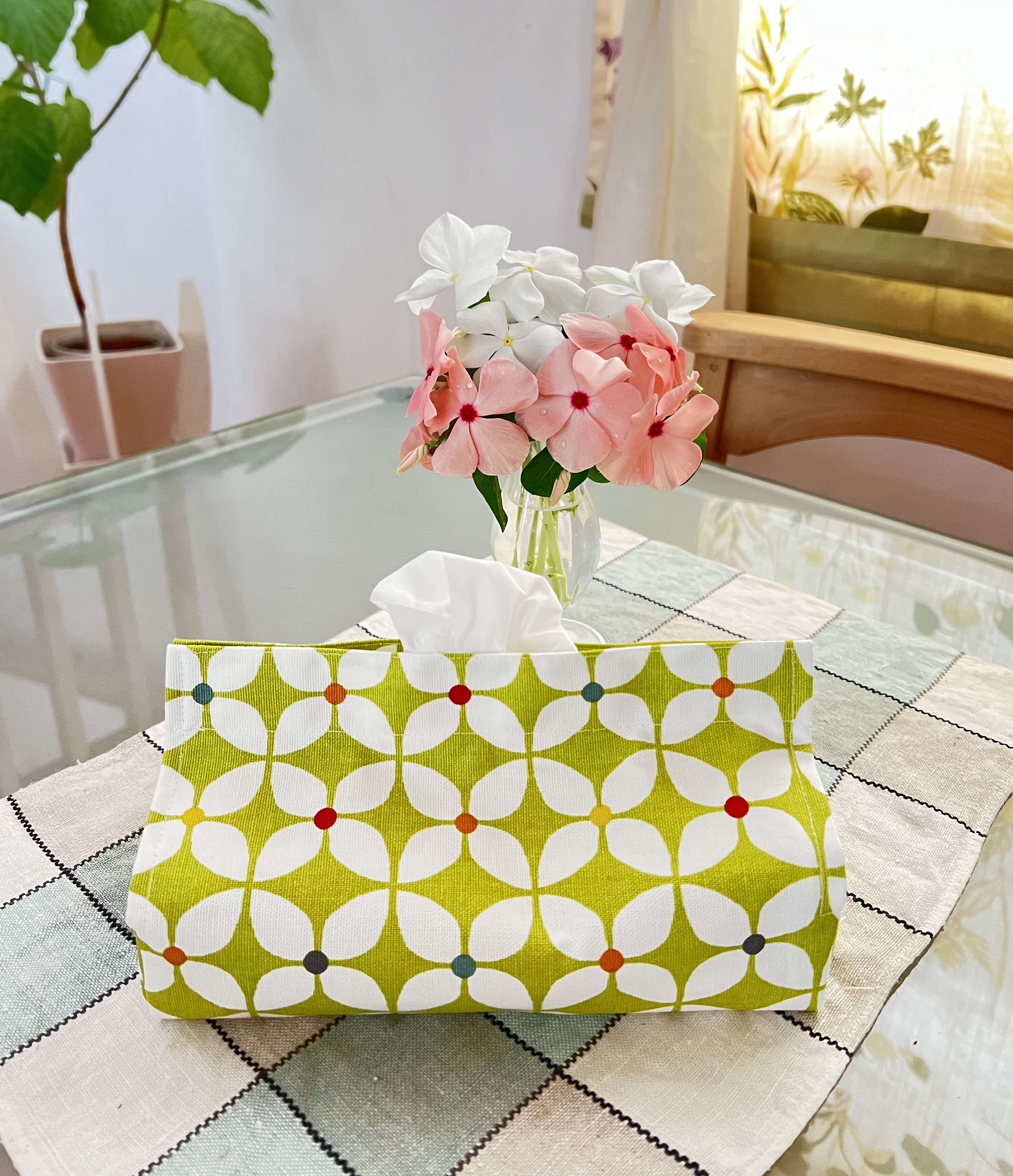 ボックスティッシュケース　北欧柄　ハンドメイド   ☆