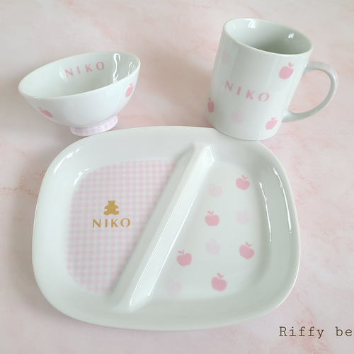 リンゴとチェック柄の食器セット リンゴとチェック柄の食器セット 配膳用品・キッチンファブリック