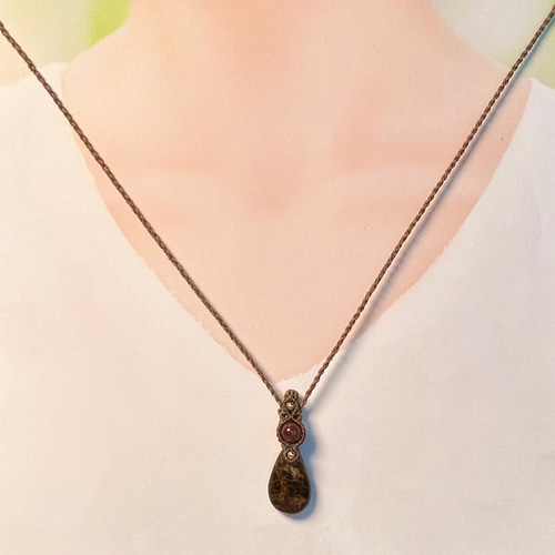 『楓』ピーターサイトとミックススピネルのマクラメペンダントネックレス 楓』ピーターサイトとミックススピネルのマクラメペンダントネックレス
