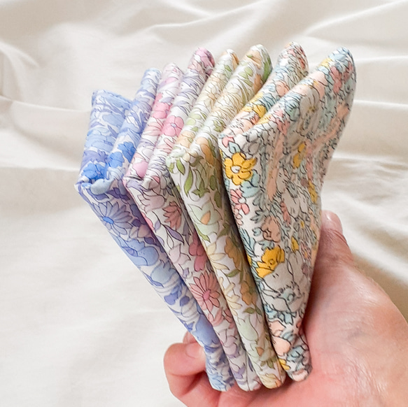 Flower*８重やわらかガーゼハンカチ*大2枚セット*ハンドメイド Flower*8重やわらかガーゼハンカチ*大2枚セット*ハンドメイド