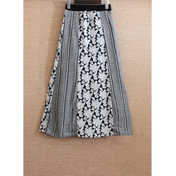 成人壓花印花 x 針織提花條紋 *A字* 長裙 第5張的照片