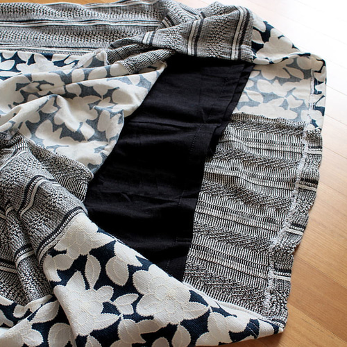 大人の浮き彫り花柄×編みジャガード織りストライプ＊Aライン＊ロング