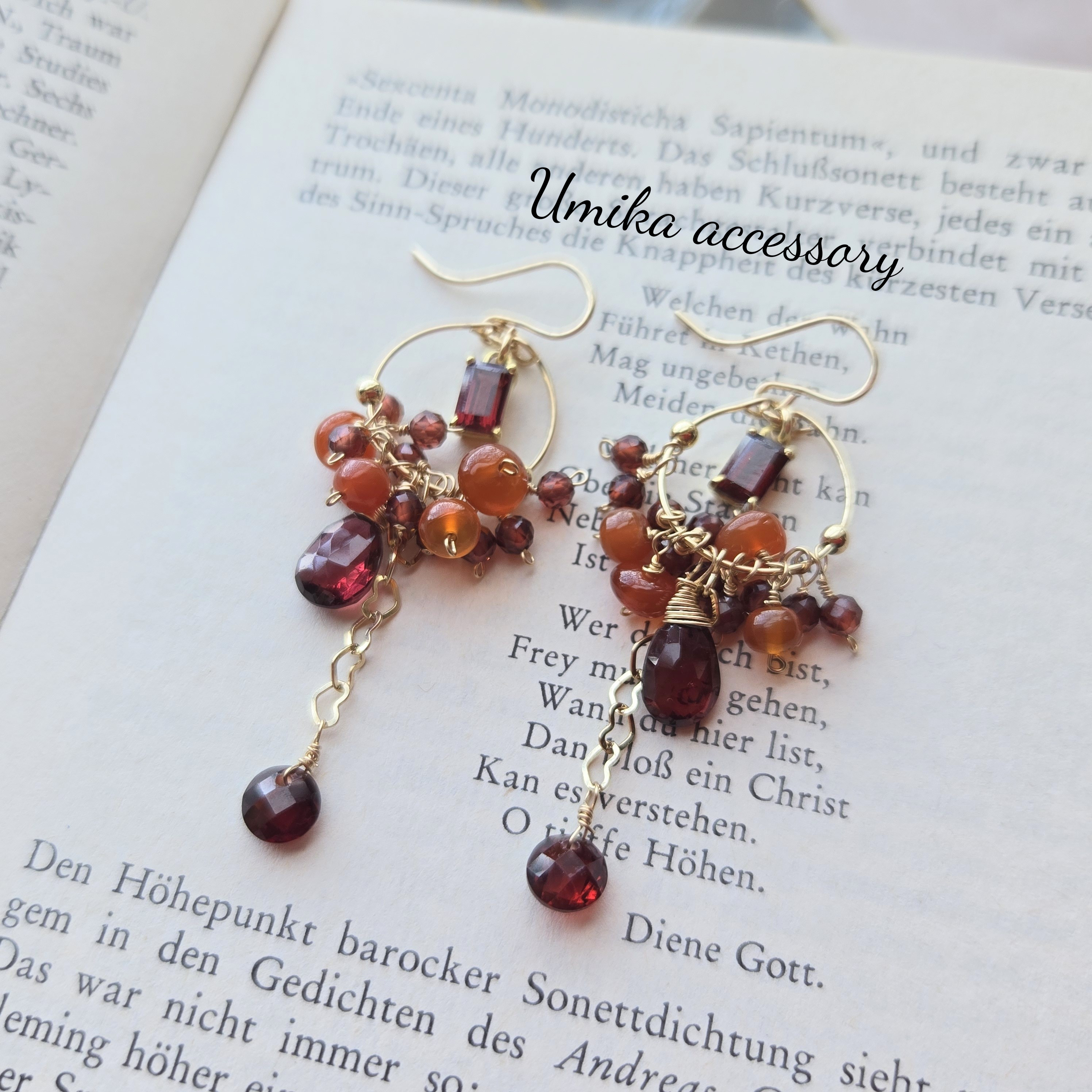 ガーネット&ハートのチェーンのフープーピアス14kgf～ ピアス
