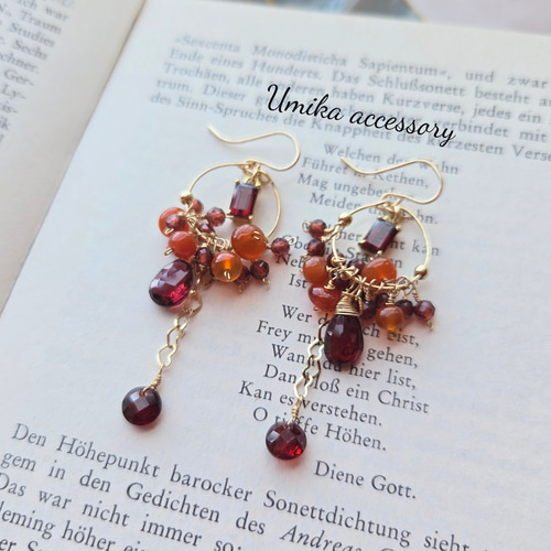 【Moon Magic】Bonny Hoops ガーネットピアス Moon Magic】Bonny Hoops ガーネットピアス (Moon Magic/ピアス