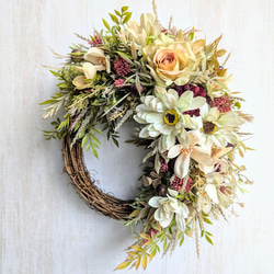 ◇リース◇ハーフリース◇プレゼント 超早割 クリスマスリース 23cm / ハーフ・三日月型 C-36 リース estilo