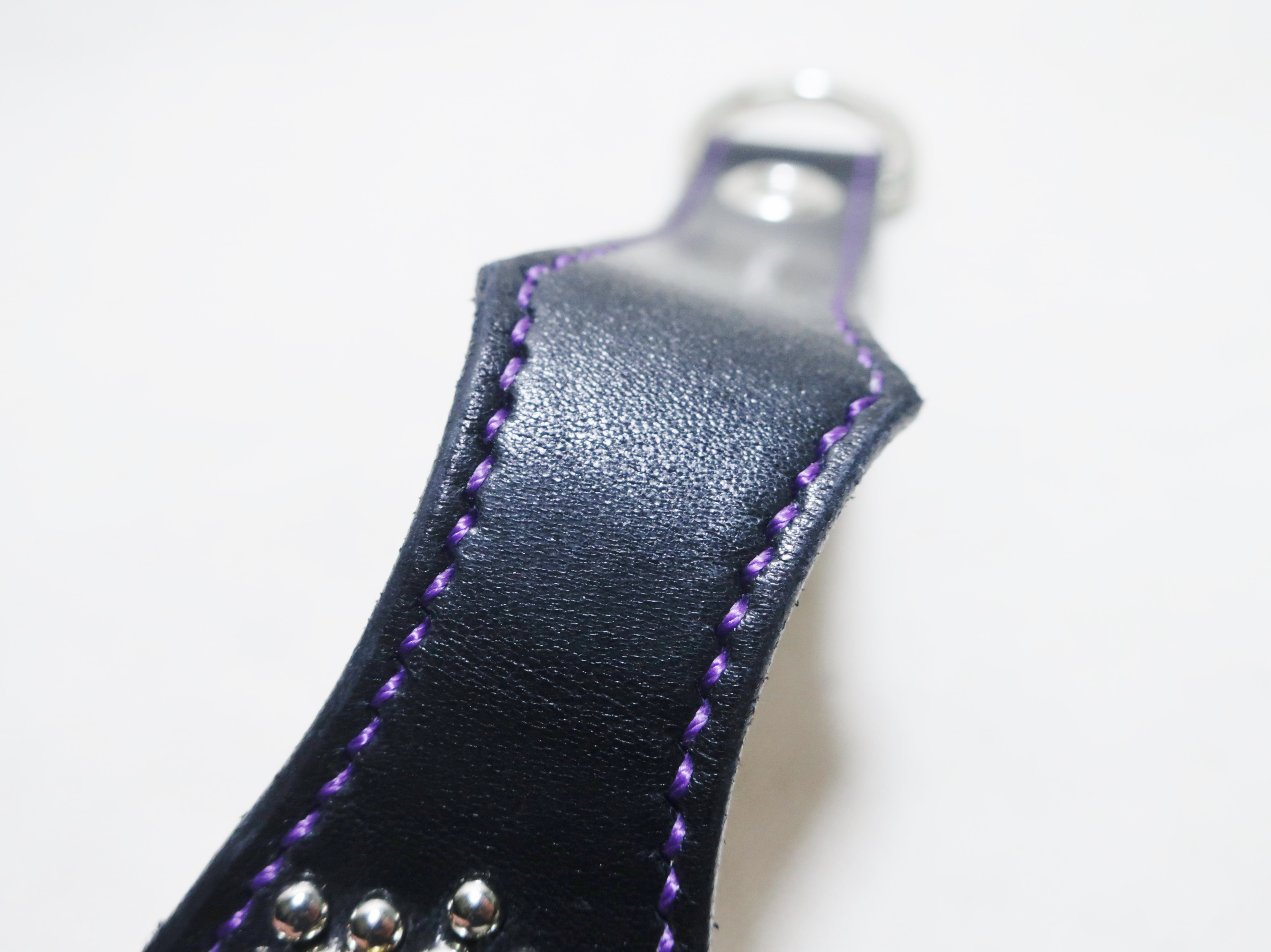 スタッズキーループ サドルレザー レザークラフト 革小物 ベルトキーループ キーリング 手縫 限定品 新品未使用